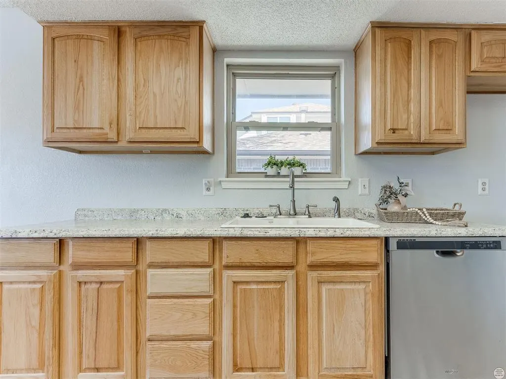 Photo 10 — 15013 Rick Road, Oklahoma City, OK 73170