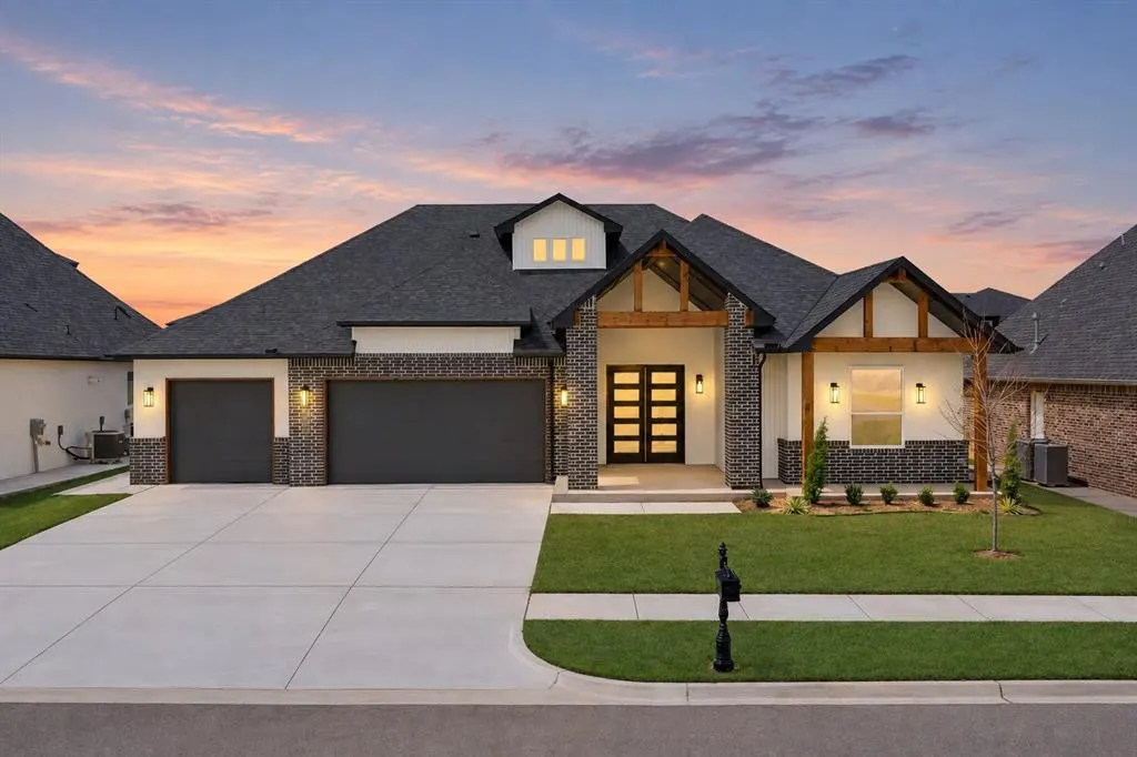 Photo 2 — 6409 NW 153rd Street, Edmond, OK 73013