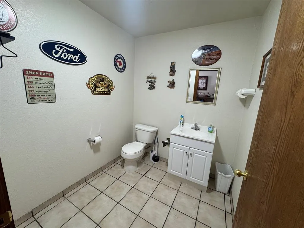 Photo 7 — 2028 E Macarthur Street, Shawnee, OK 74804