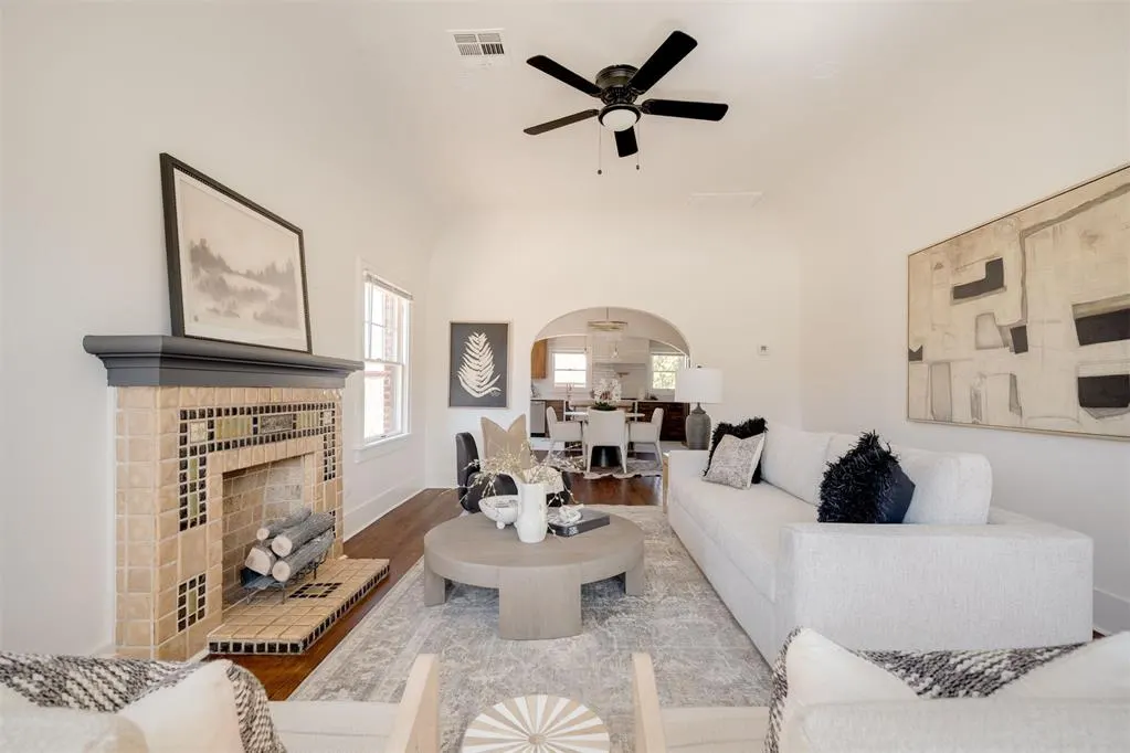 Photo 8 — 809 NE 17th Street, Oklahoma City, OK 73105