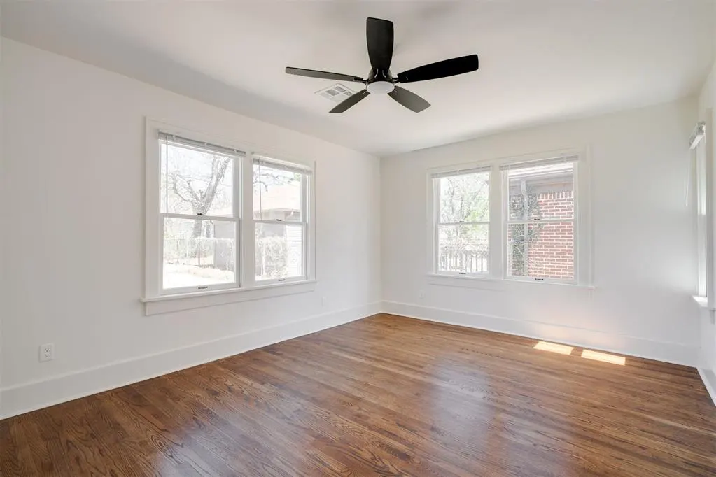 Photo 19 — 809 NE 17th Street, Oklahoma City, OK 73105
