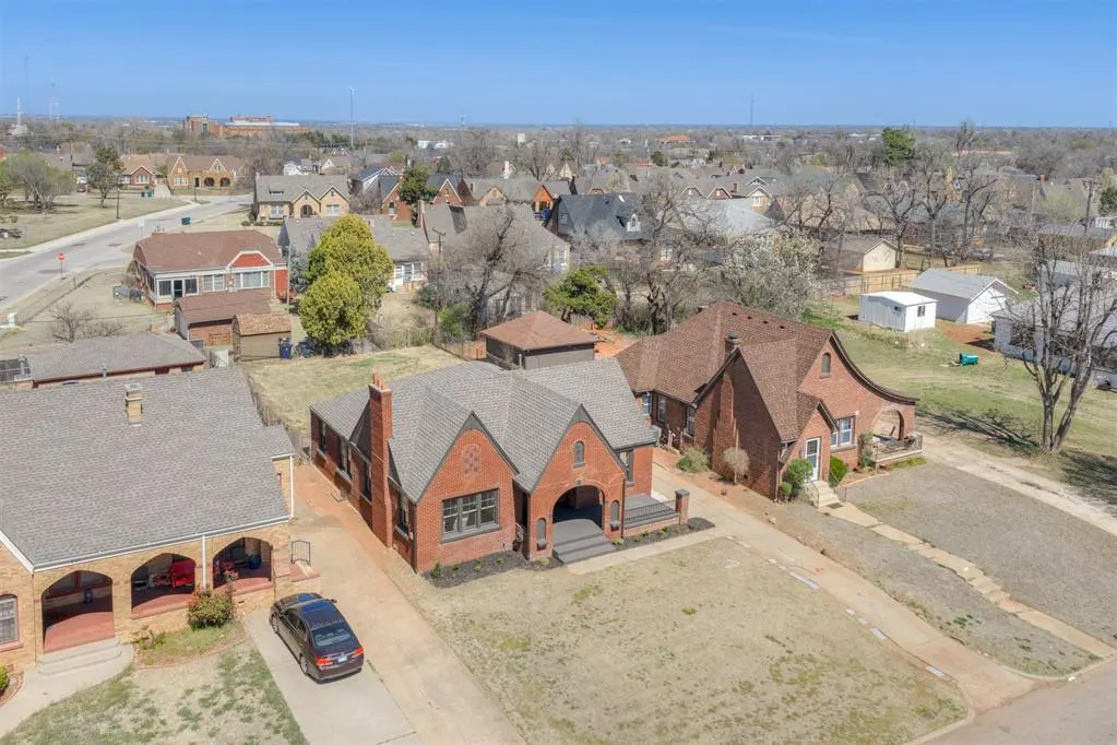 Photo 36 — 809 NE 17th Street, Oklahoma City, OK 73105