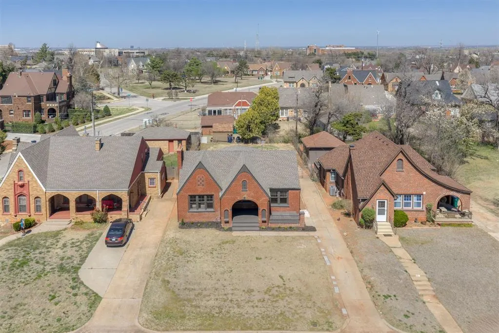 Photo 37 — 809 NE 17th Street, Oklahoma City, OK 73105