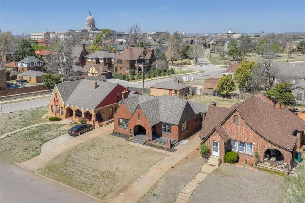 Photo 38 — 809 NE 17th Street, Oklahoma City, OK 73105