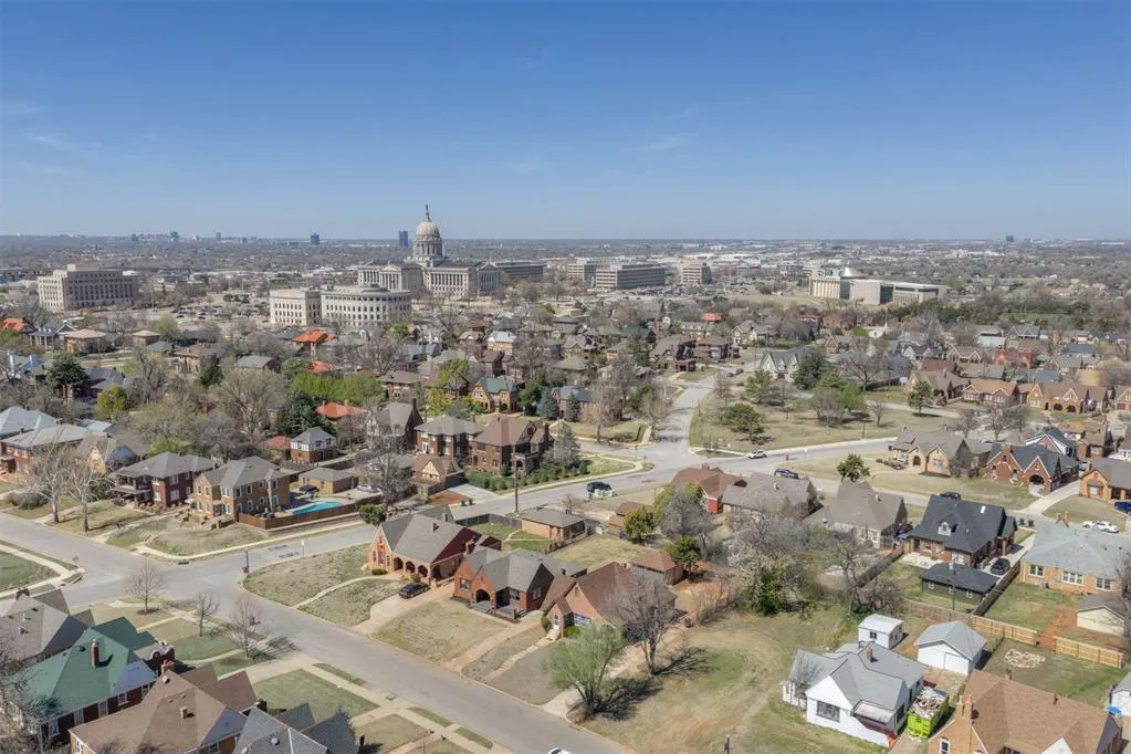 Photo 42 — 809 NE 17th Street, Oklahoma City, OK 73105