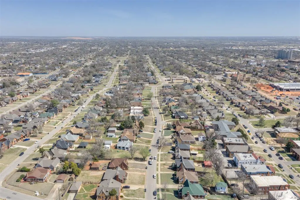 Photo 45 — 809 NE 17th Street, Oklahoma City, OK 73105