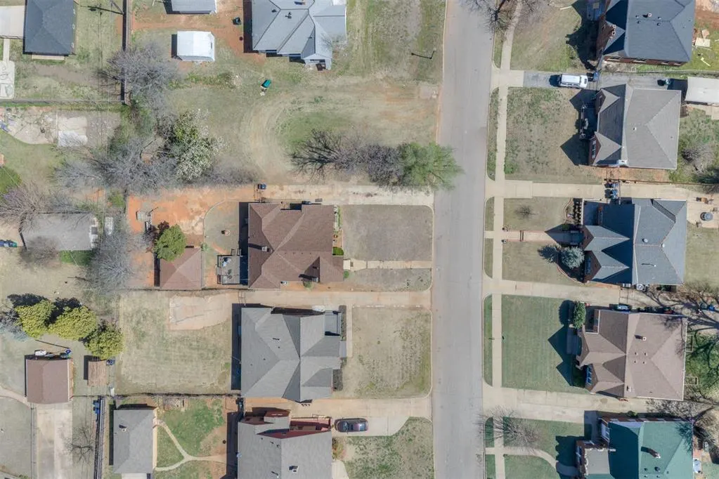 Photo 49 — 809 NE 17th Street, Oklahoma City, OK 73105