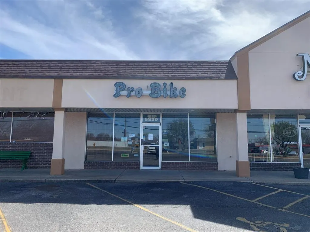 Photo 8 — 5804 NW 63rd Street, Warr Acres, OK 73132
