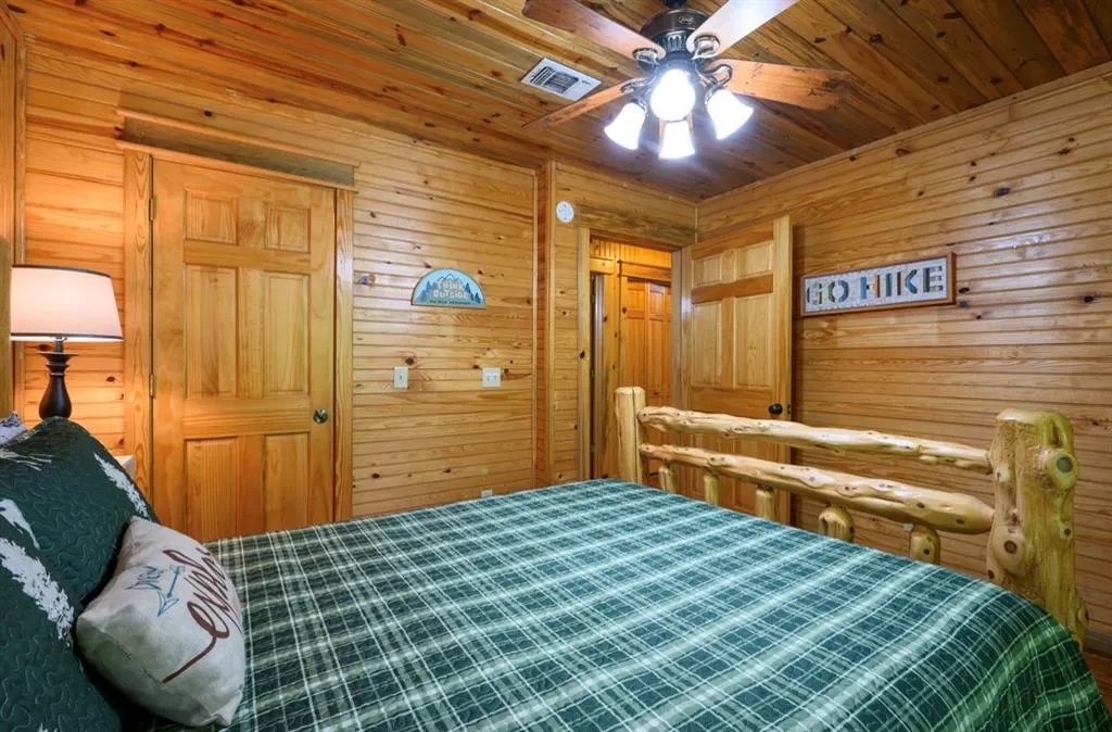 Photo 21 — 22 E. G. Lane, Broken Bow, OK 74728