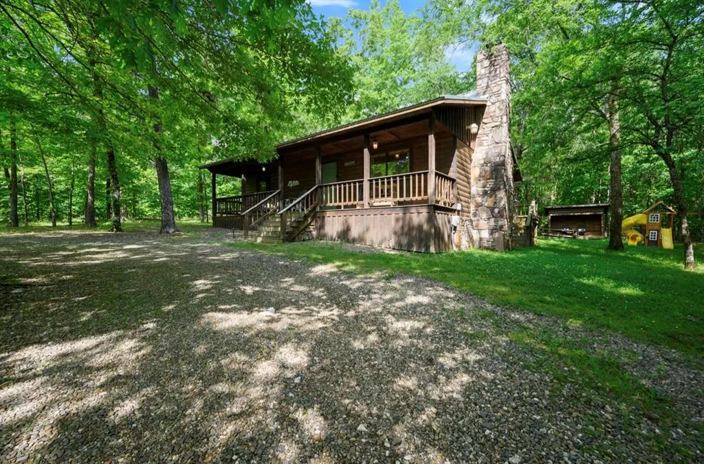Photo 32 — 22 E. G. Lane, Broken Bow, OK 74728