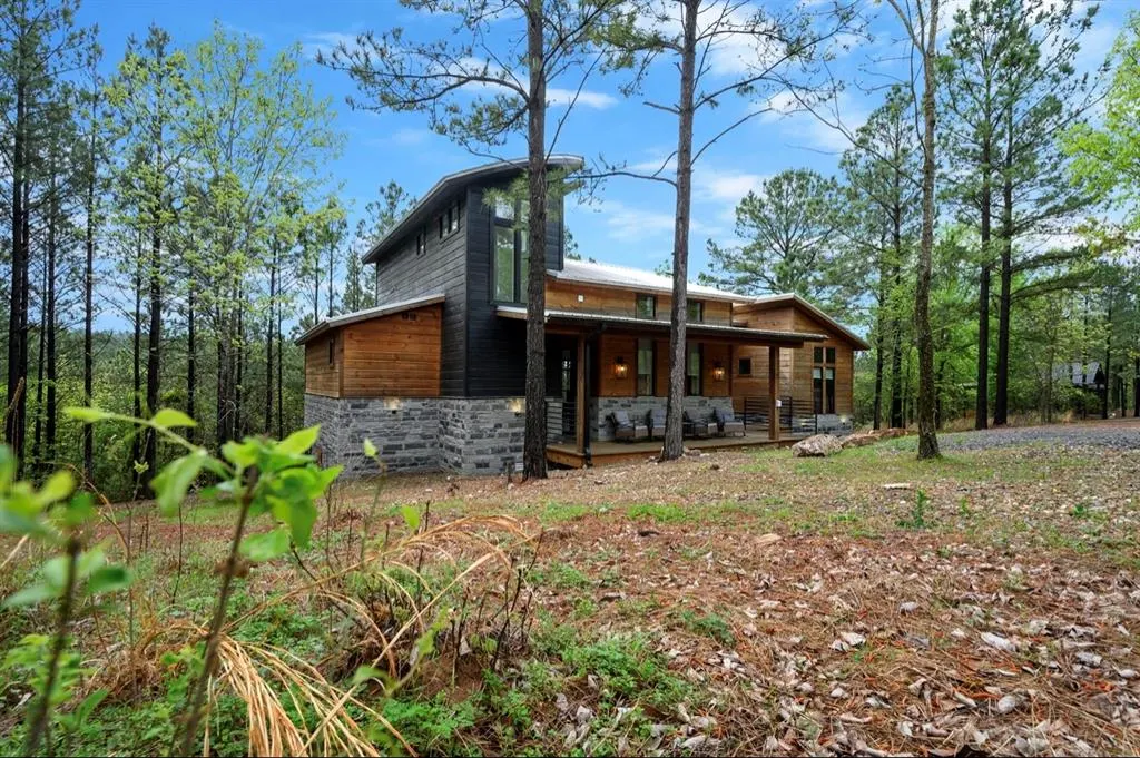 Photo 2 — 784 N LUKFATA FORK Trail, Broken Bow, OK 74728