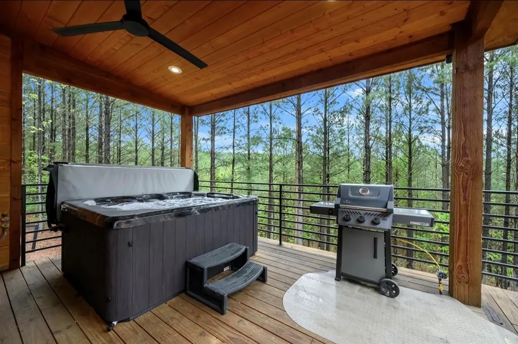 Photo 34 — 784 N LUKFATA FORK Trail, Broken Bow, OK 74728
