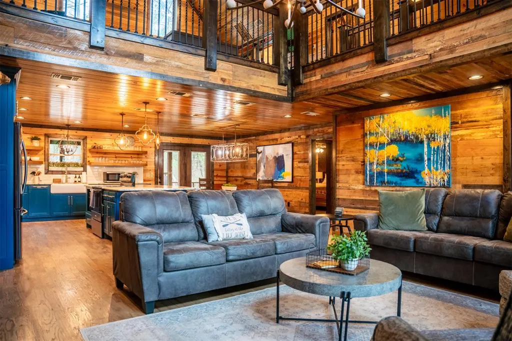 Photo 5 — 405 Red Berry Trail, Broken Bow, OK 74728