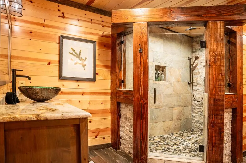 Photo 11 — 405 Red Berry Trail, Broken Bow, OK 74728