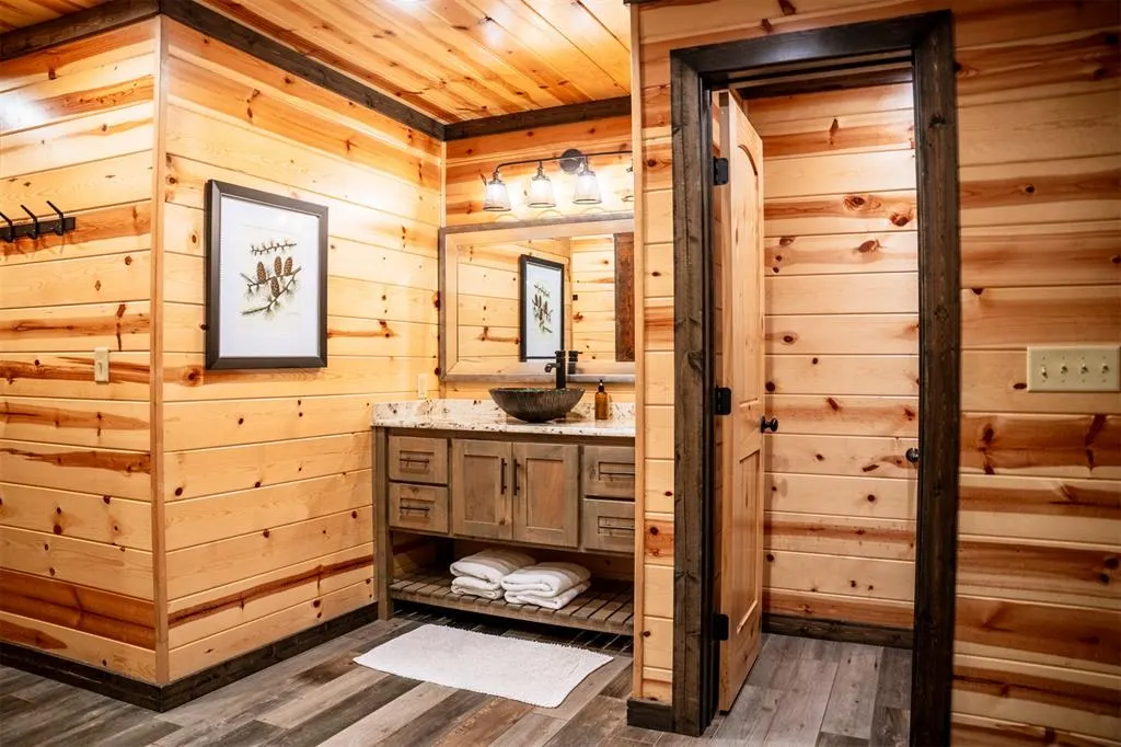 Photo 13 — 405 Red Berry Trail, Broken Bow, OK 74728