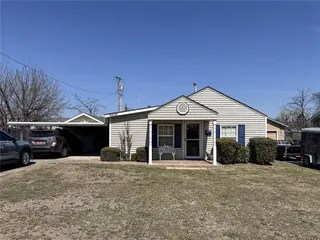 Sold home at 6609 NW 35th Street