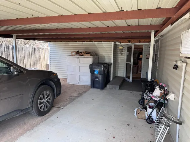 Photo 2 — 6609 NW 35th Street, Bethany, OK 73008