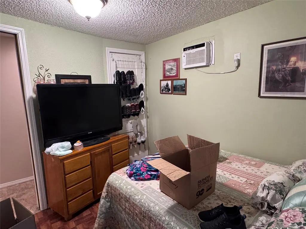 Photo 12 — 6609 NW 35th Street, Bethany, OK 73008