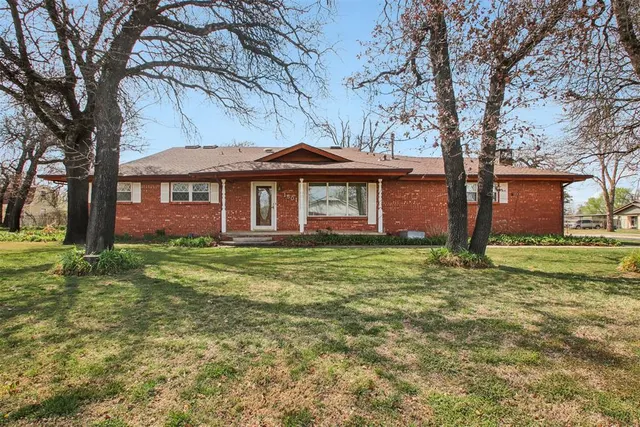 Photo 2 — 1501 S Avery Avenue, Oklahoma City, OK 73130