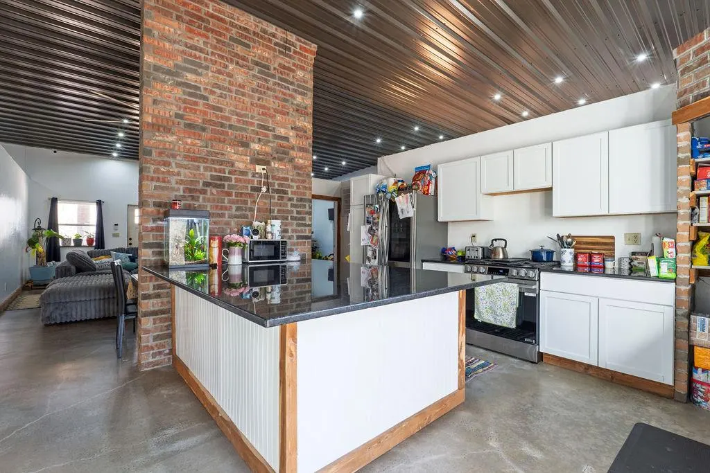 Photo 22 — 29555 Slaughterville Road, Wanette, OK 74878