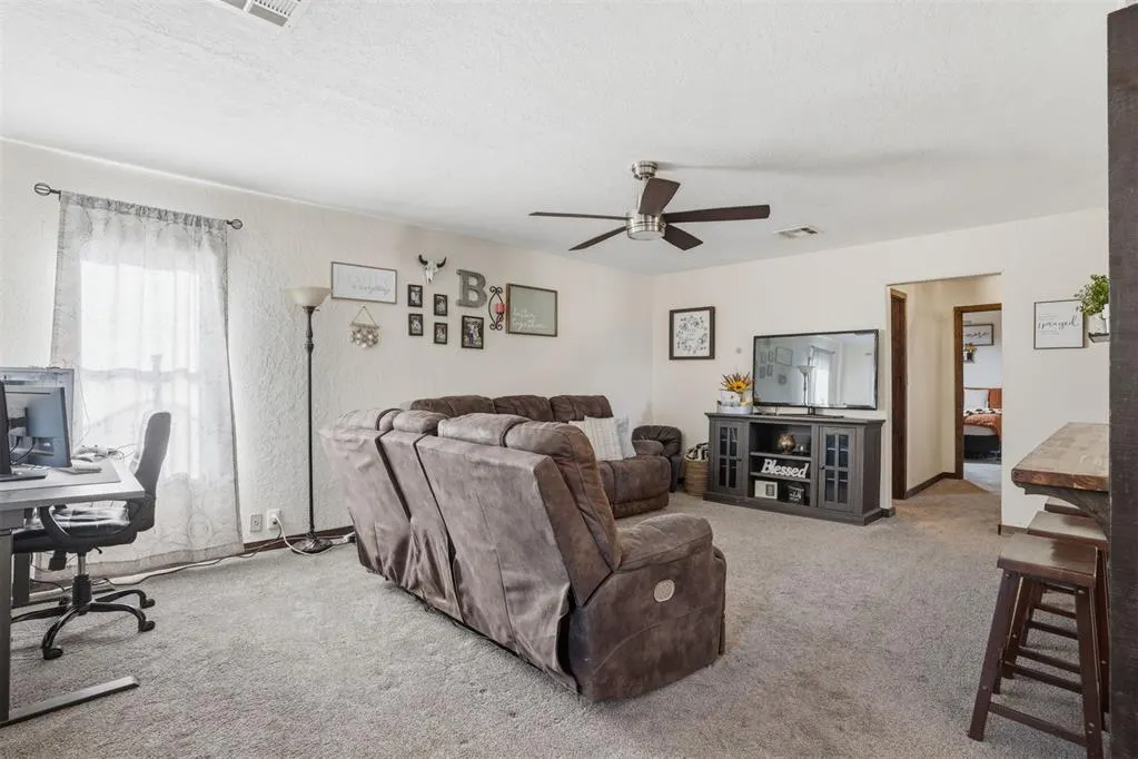 Photo 9 — 316 W 6th Street, Cordell, OK 73632