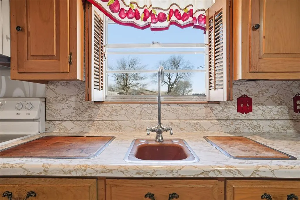 Photo 19 — 1414 N Glenn English Street, Cordell, OK 73632