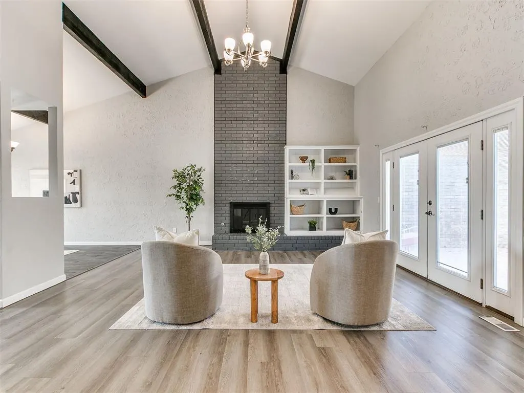 Photo 6 — 12424 Clarence Court, Oklahoma City, OK 73142