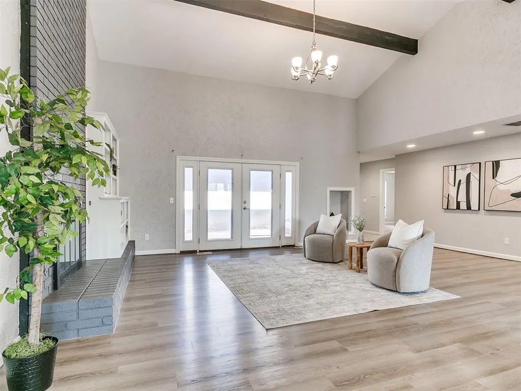 Photo 8 — 12424 Clarence Court, Oklahoma City, OK 73142