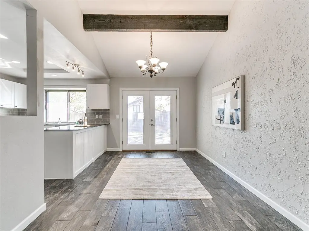 Photo 9 — 12424 Clarence Court, Oklahoma City, OK 73142