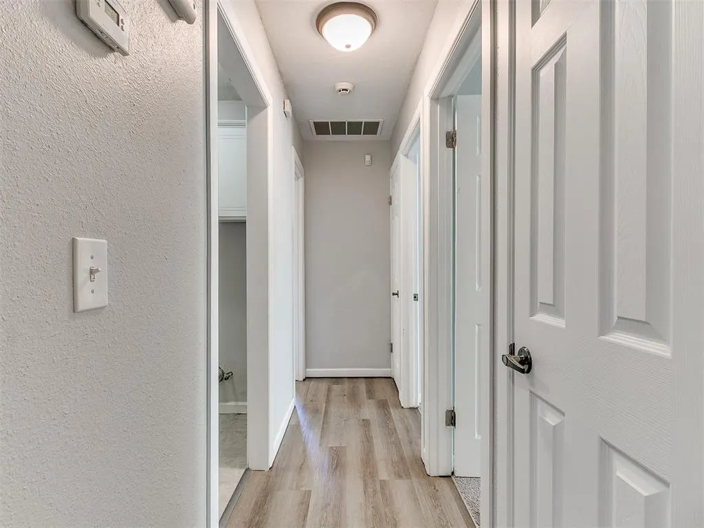 Photo 20 — 12424 Clarence Court, Oklahoma City, OK 73142