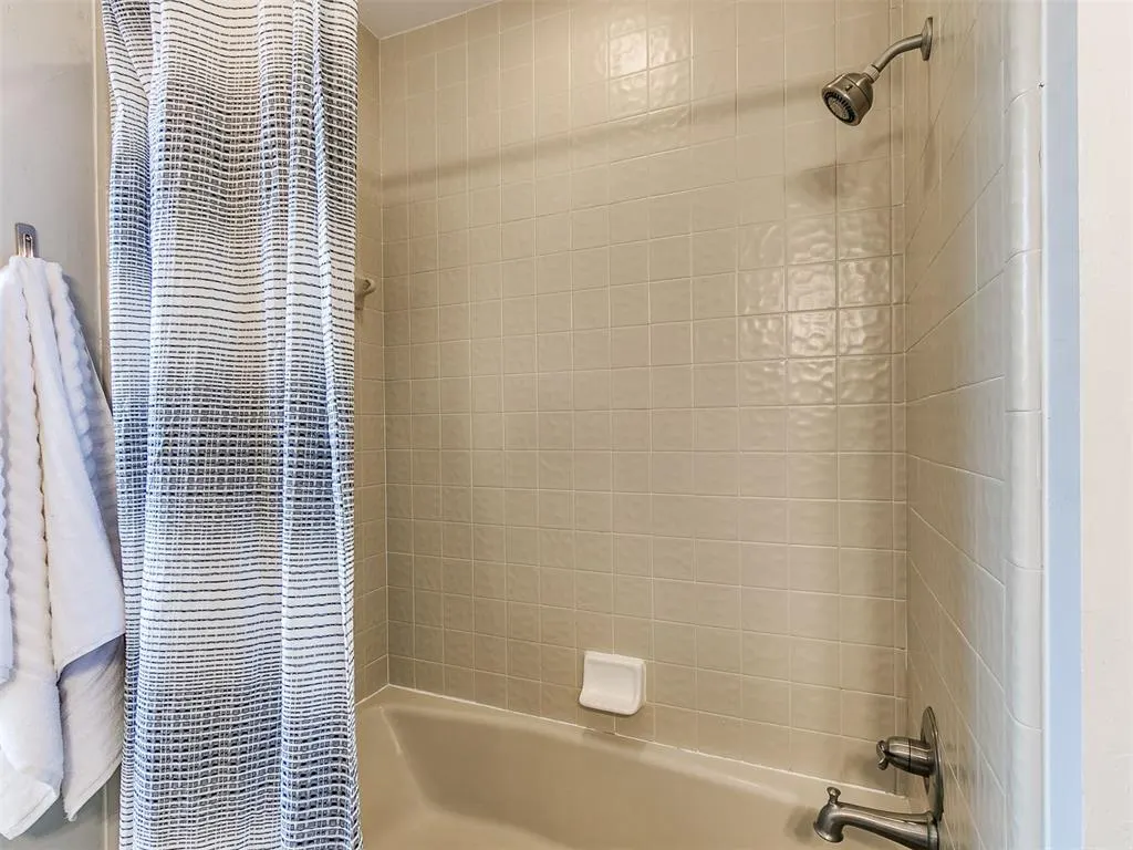 Photo 25 — 12424 Clarence Court, Oklahoma City, OK 73142