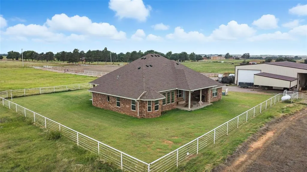 Front exterior — 21321 E 1290 Road, Sentinel, OK 73664