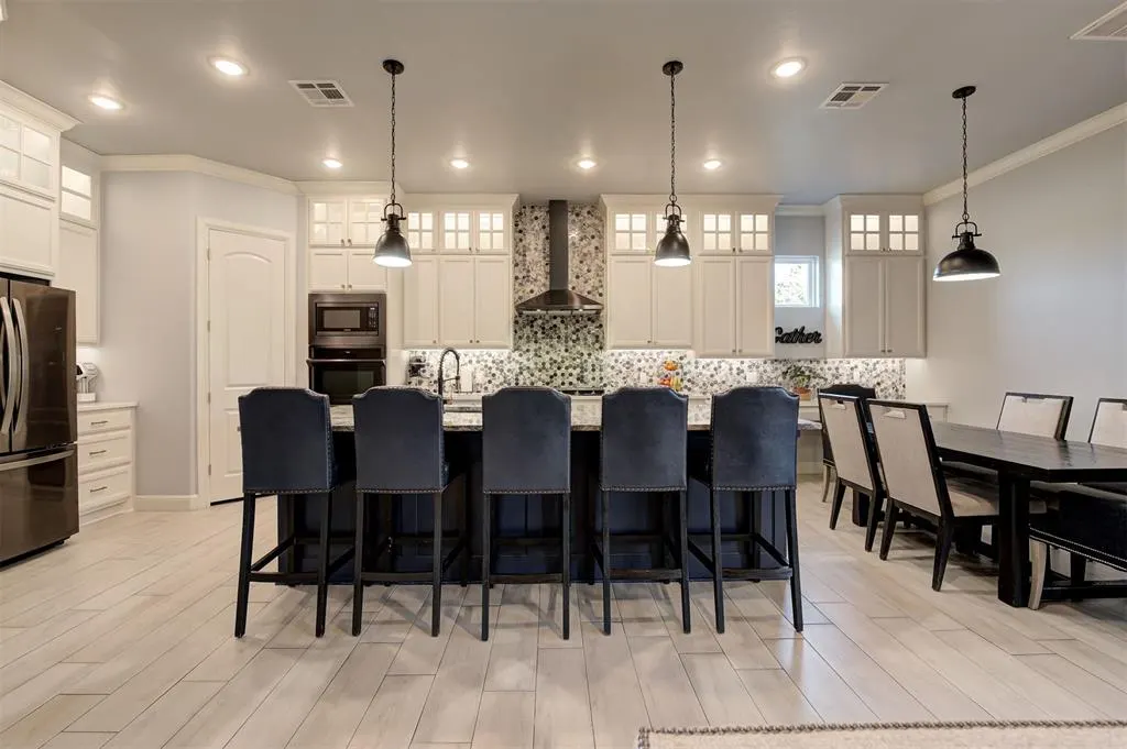 Photo 9 — 8933 SW 111th Street, Oklahoma City, OK 73173