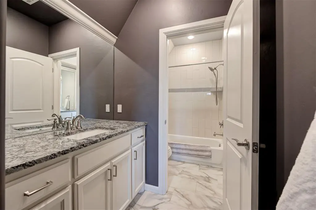 Photo 33 — 8933 SW 111th Street, Oklahoma City, OK 73173