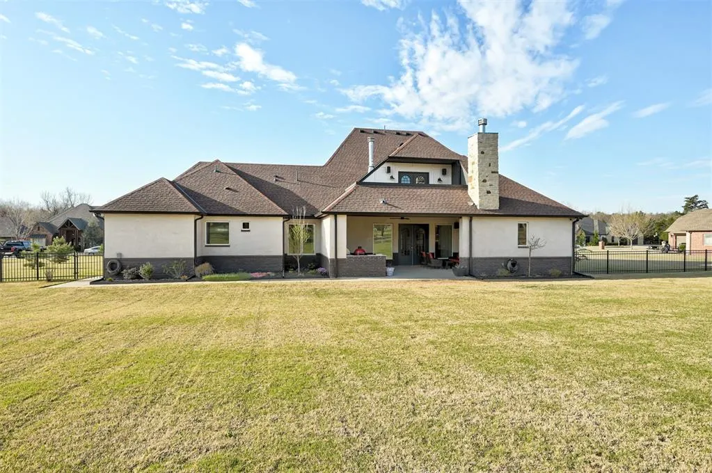 Photo 39 — 8933 SW 111th Street, Oklahoma City, OK 73173