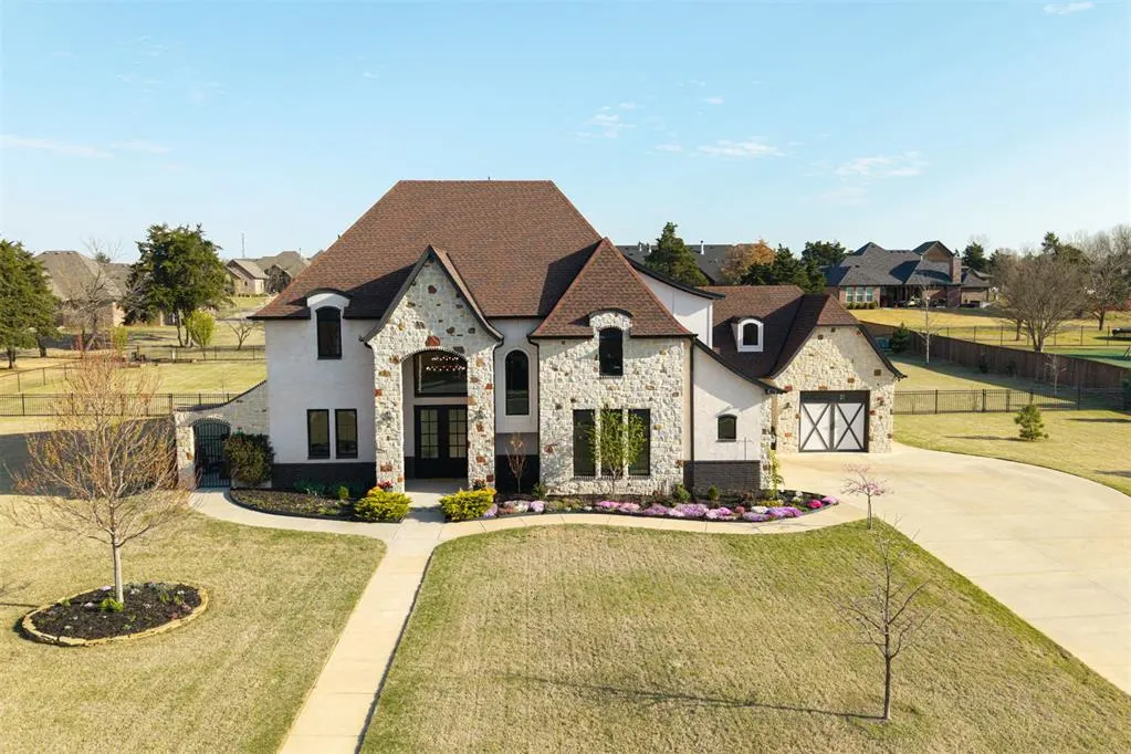 Photo 41 — 8933 SW 111th Street, Oklahoma City, OK 73173
