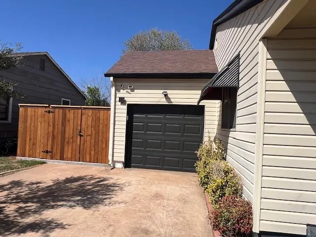 Photo 3 — 1029 E Walnut Street, Altus, OK 73521