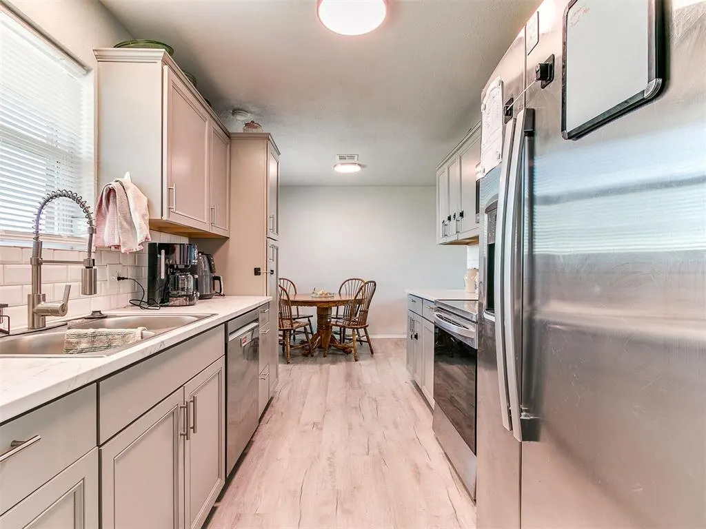 Photo 8 — 121 W Fourth Street, Union City, OK 73090