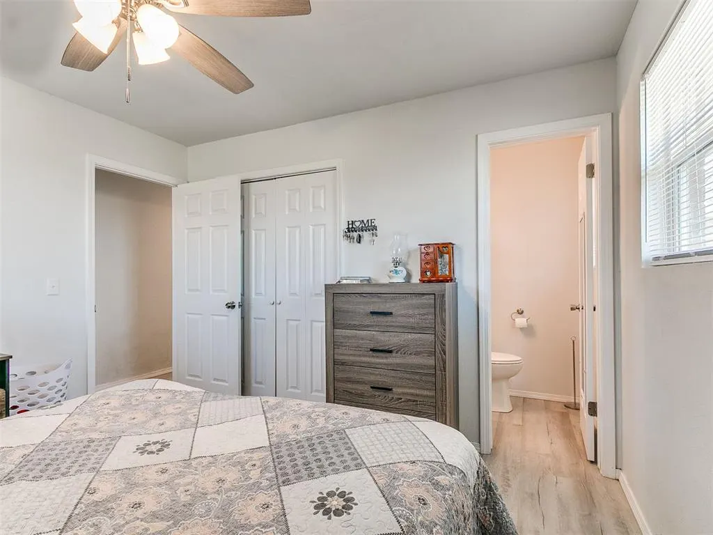 Photo 12 — 121 W Fourth Street, Union City, OK 73090