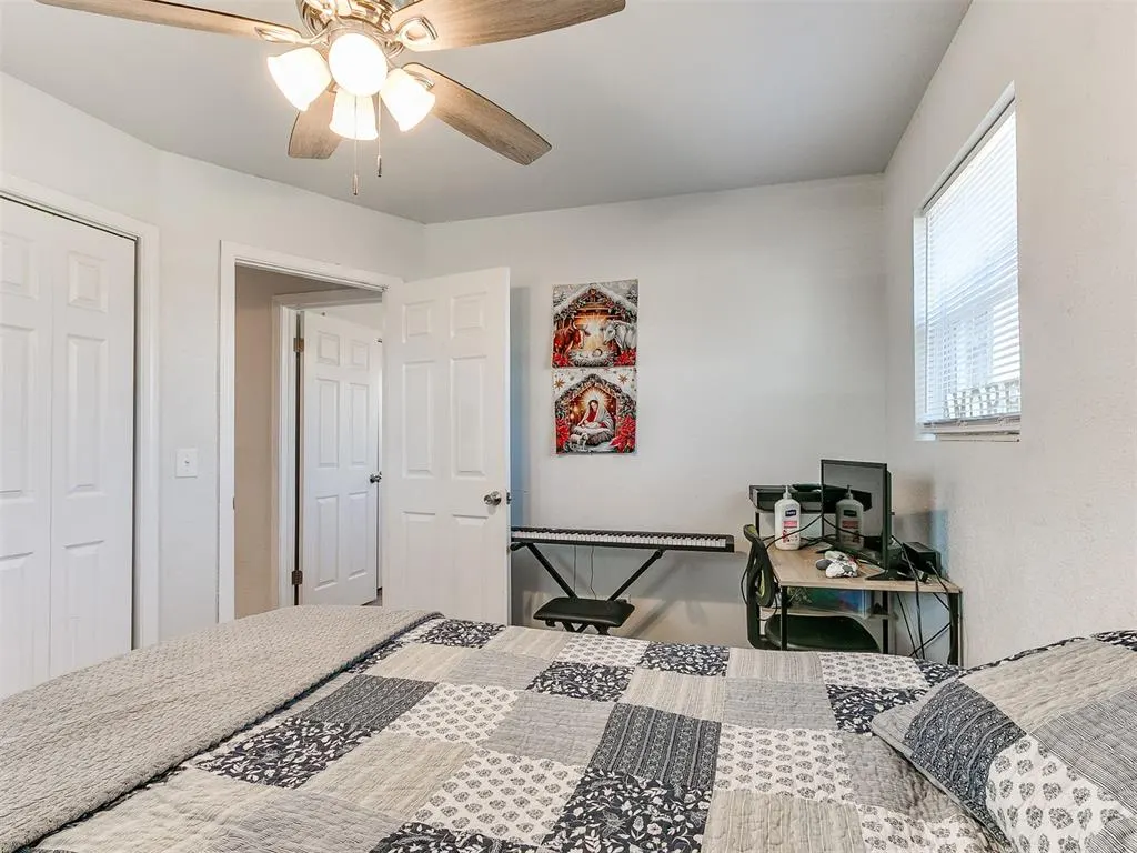Photo 17 — 121 W Fourth Street, Union City, OK 73090
