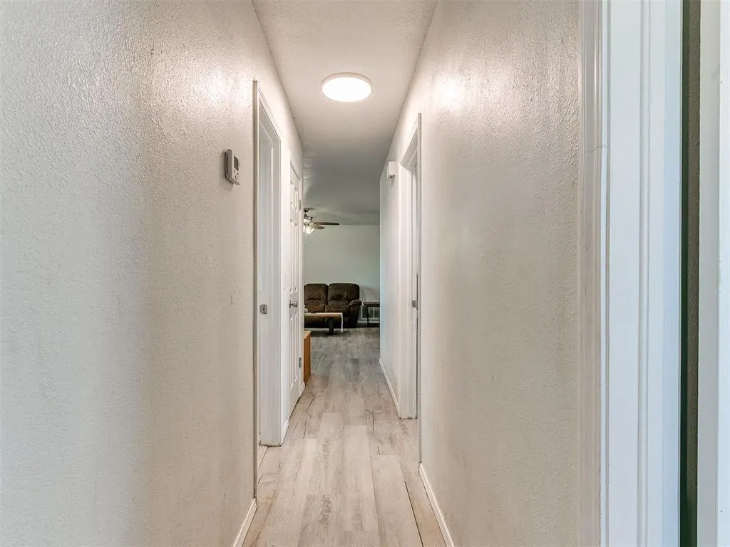 Photo 18 — 121 W Fourth Street, Union City, OK 73090