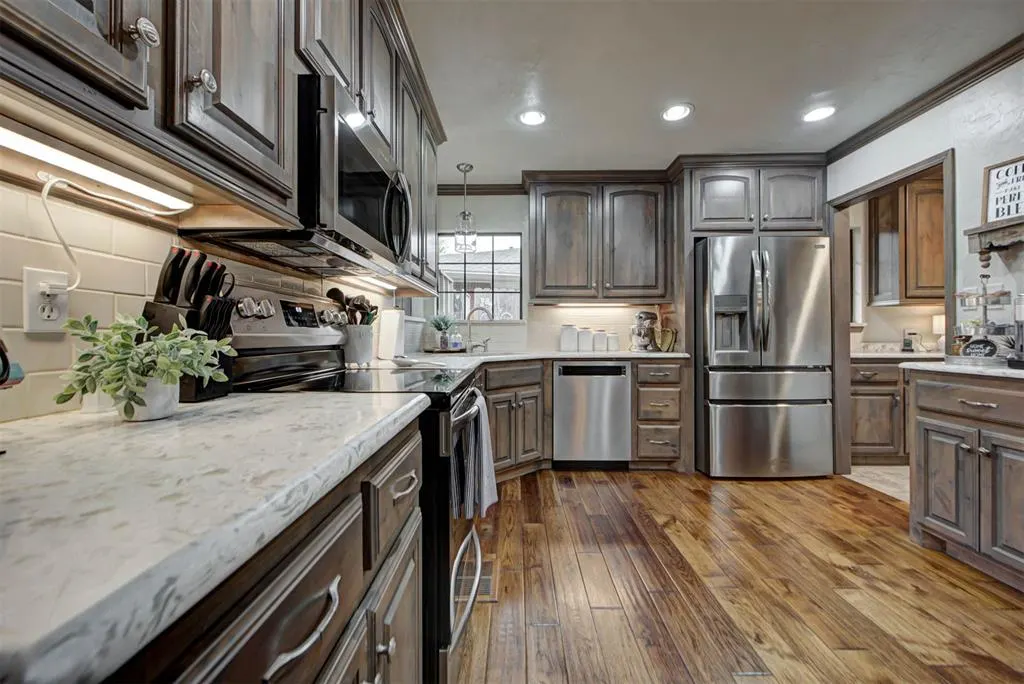 Photo 15 — 115 Briarwood Street, Moore, OK 73160