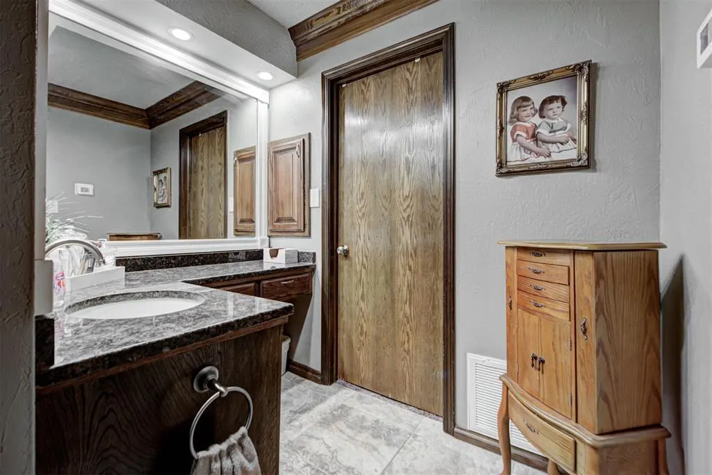 Photo 31 — 115 Briarwood Street, Moore, OK 73160