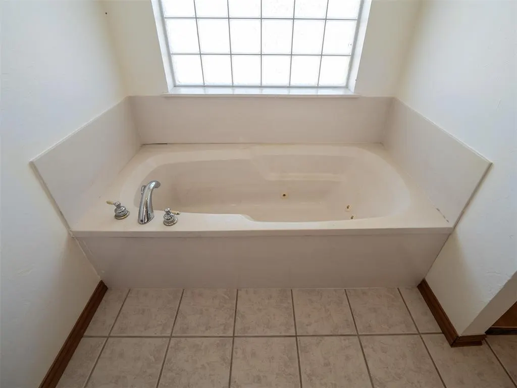 Photo 21 — 104628 S 3470 RD, Meeker, OK 74855