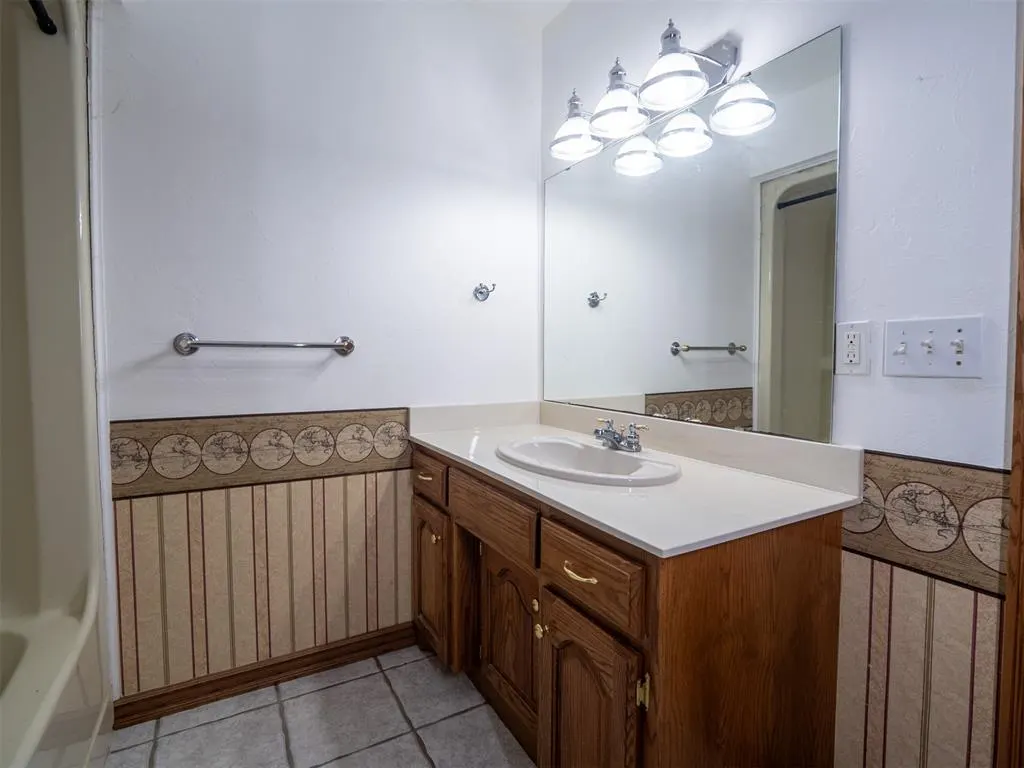 Photo 26 — 104628 S 3470 RD, Meeker, OK 74855