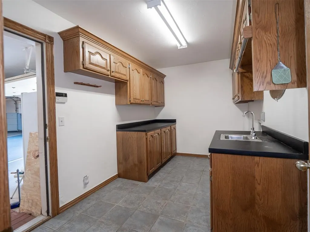 Photo 34 — 104628 S 3470 RD, Meeker, OK 74855
