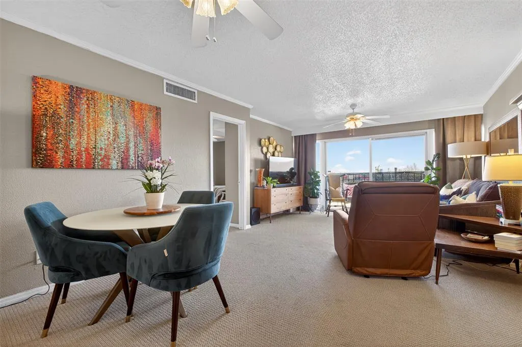 Front exterior — 6100 N Brookline Avenue 12, Oklahoma City, OK 73112