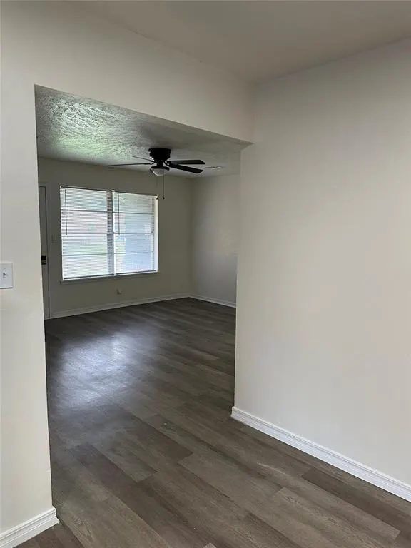 Photo 6 — 808 Hedge Drive, Midwest City, OK 73110