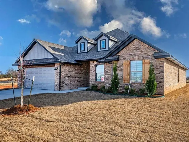 Photo 2 — 1948 W Crossbow Way, Mustang, OK 73064