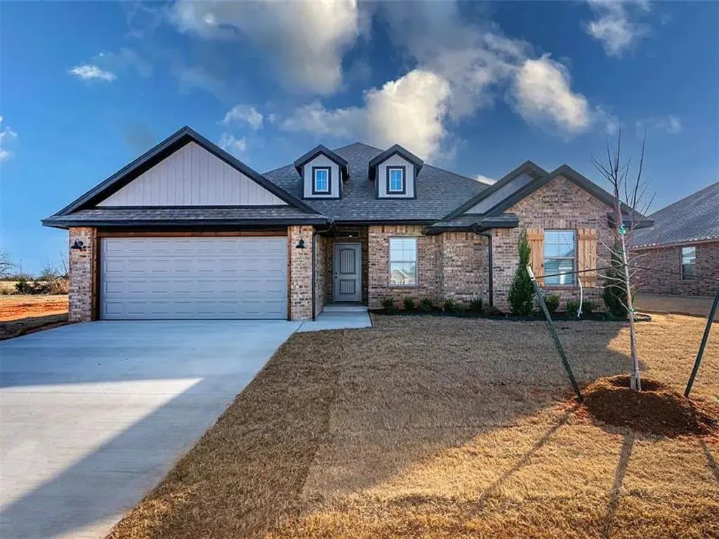 Photo 3 — 1948 W Crossbow Way, Mustang, OK 73064